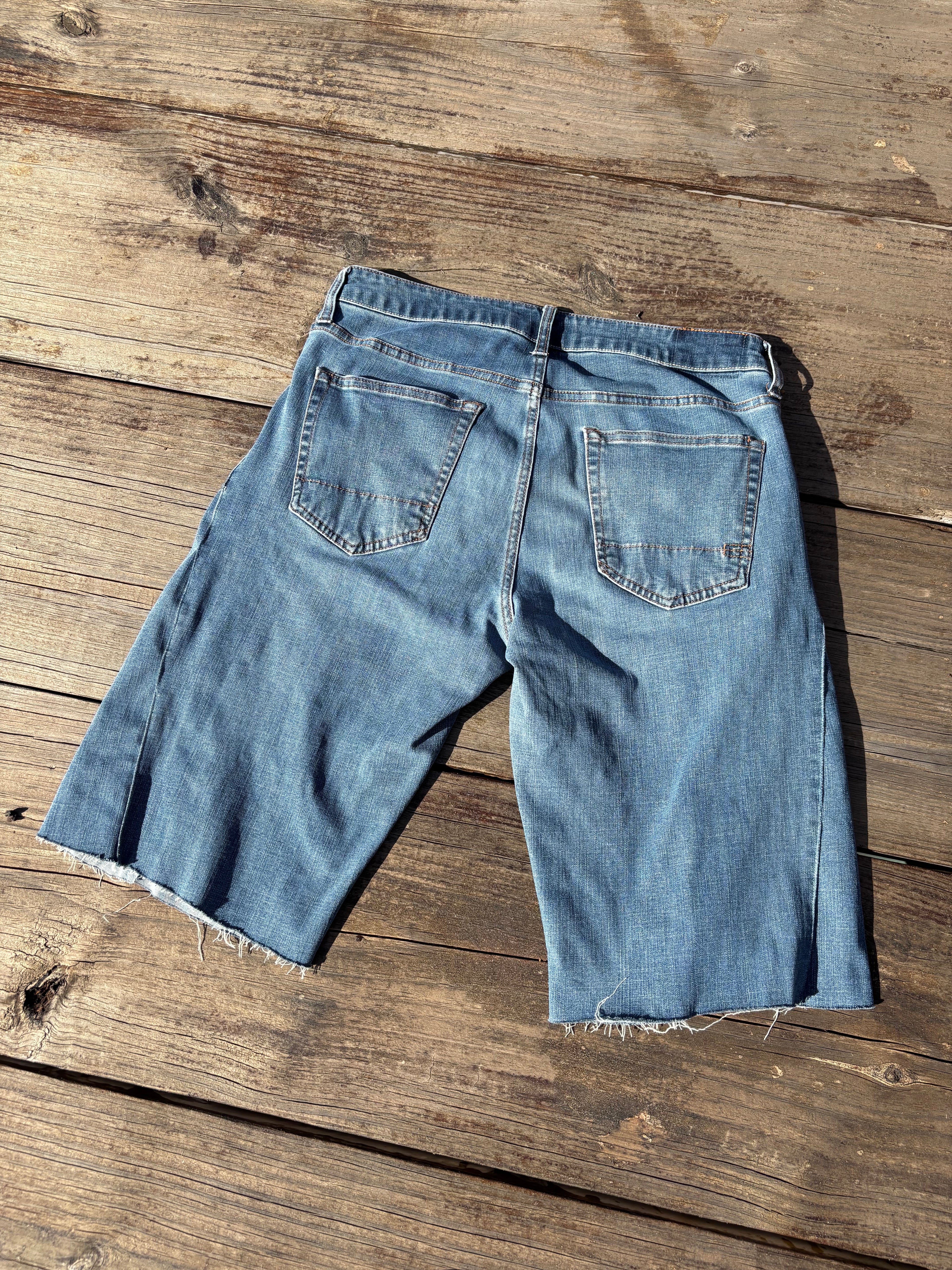 1 OF ⇂ STREET JORTS